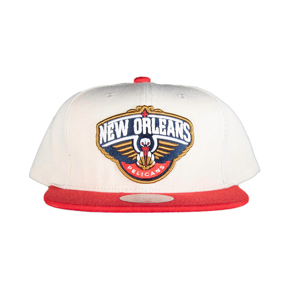 Mitchell & Ness New Orleans Pelicans Snapback - Cream / Red
