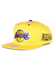 Mitchell & Ness Los Angeles Lakers 2001 Champs Snapback - Yellow