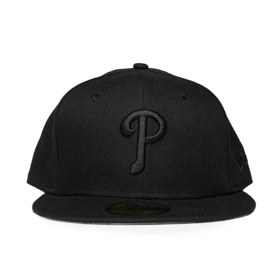 New Era Philadelphia Phillies 59Fifty Fitted - All Black / Grey UV