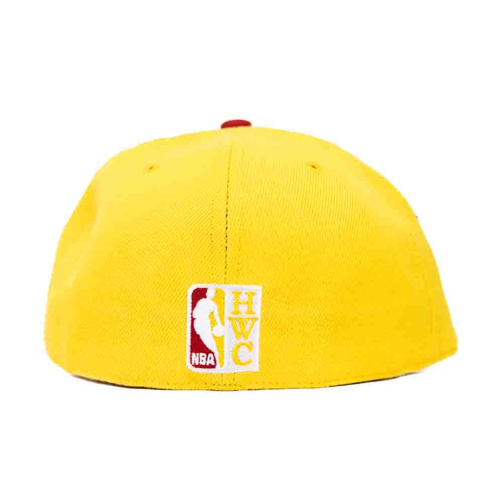 Mitchell & Ness Fitted Cap: Atlanta Hawks [Team Side HWC]