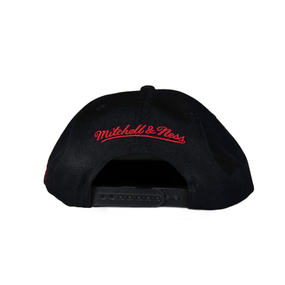 Mitchell & Ness Paris Legion Snapback - Black/Red