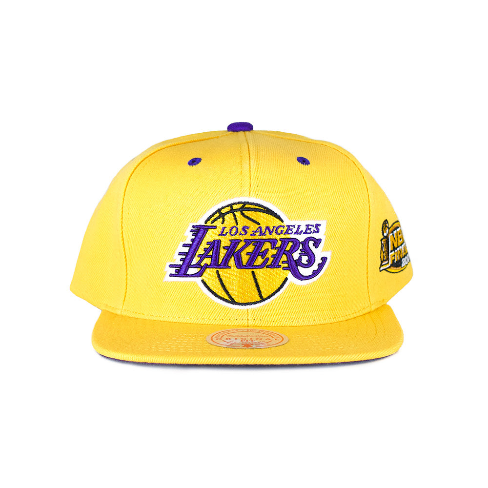 Mitchell & Ness Los Angeles Lakers 2001 Champs Snapback - Yellow