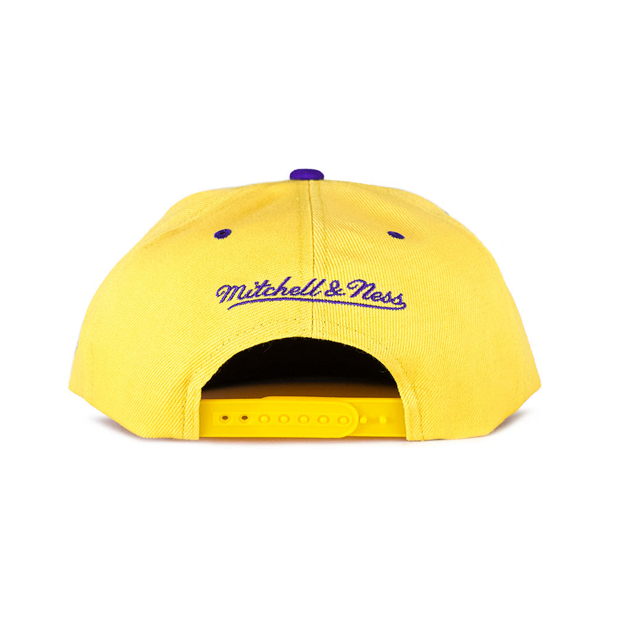 Mitchell & Ness Los Angeles Lakers 2001 Champs Snapback - Yellow