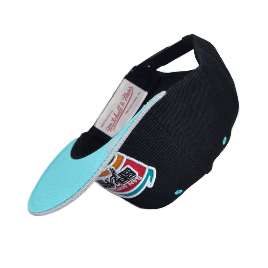Mitchell & Ness 2Tone San Antonio Spurs Snapback - Black/Grey/Mint