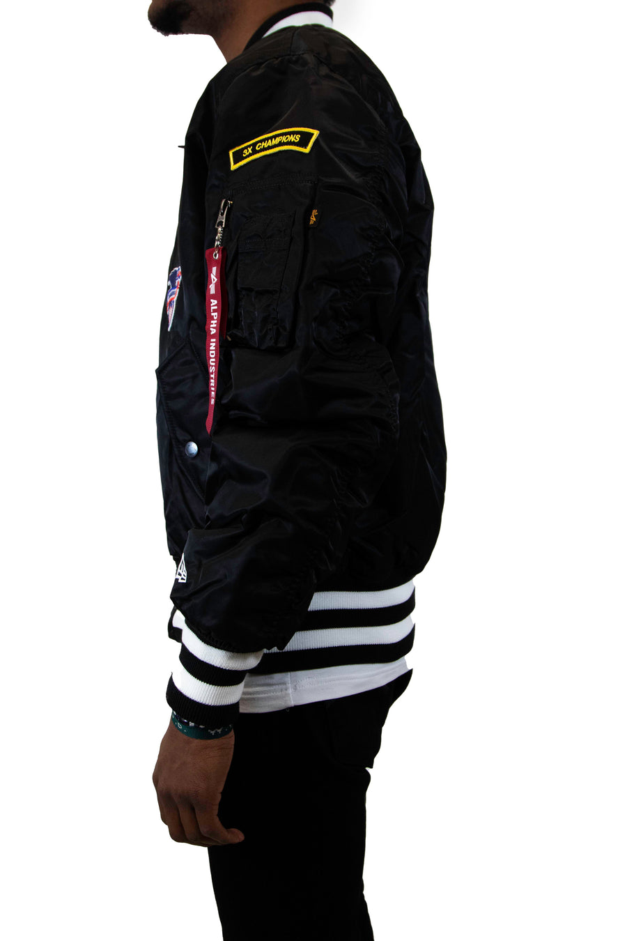 New Era: Alpha Industries New Era MA-1 Bomber Jacket Chicago White Sox - Black