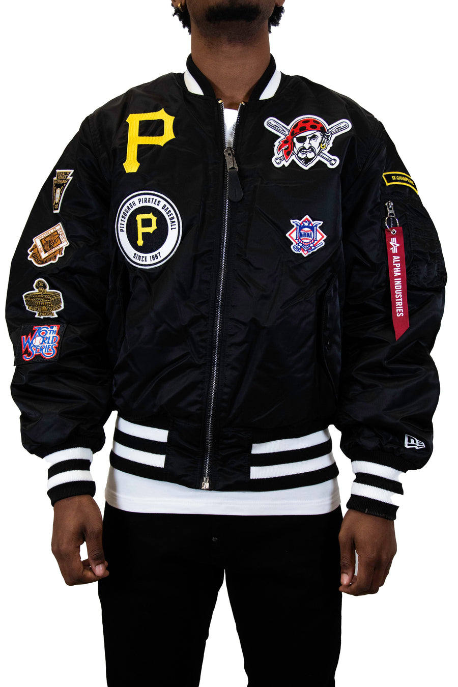 Black bomber jacket with men's badges - ALPHA INDUSTRIES - Pavidas