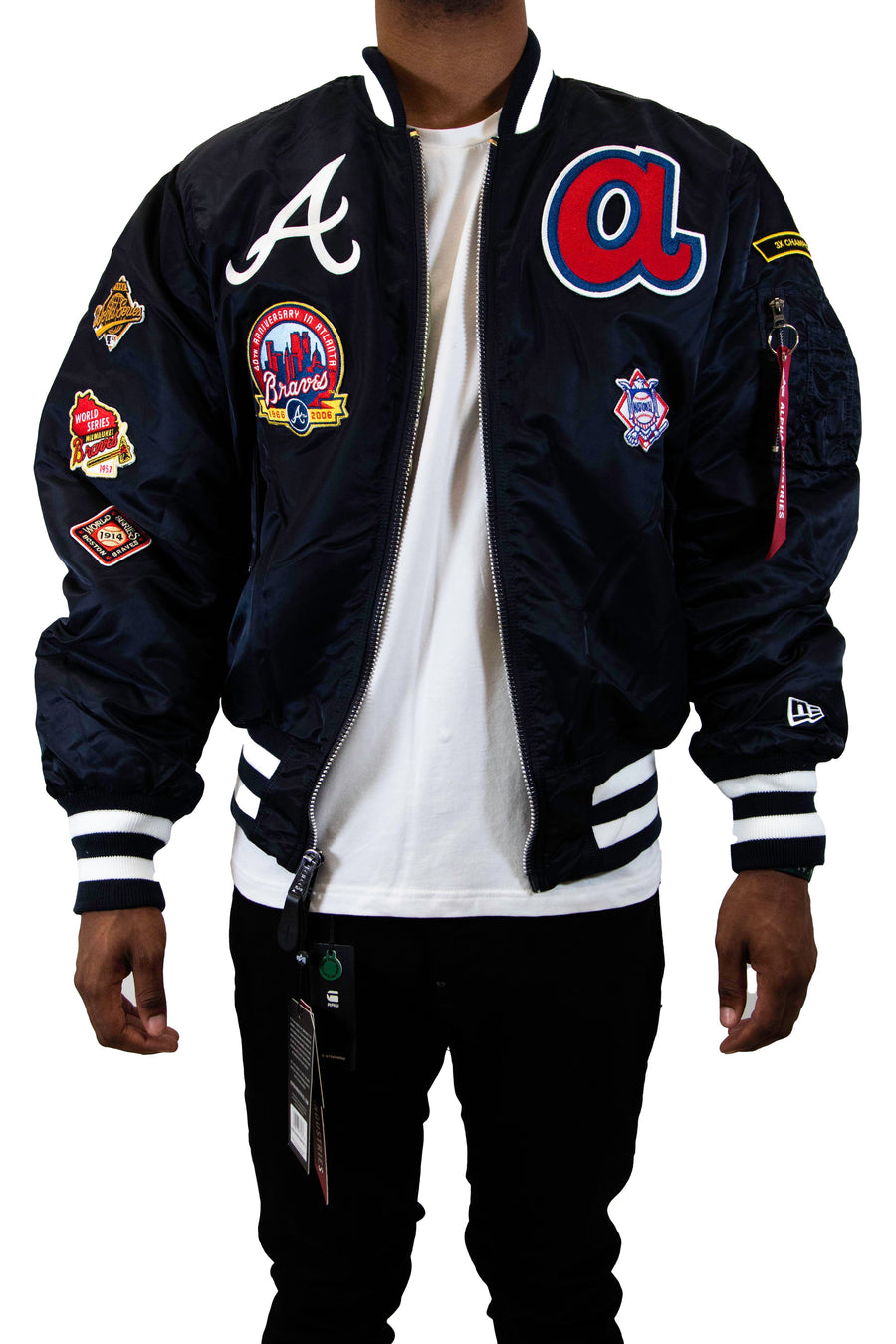 New Era: Alpha Industries New Era MA-1 Bomber Jacket Atlanta Braves - Navy